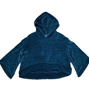 Gilligan & O'Malley Sleepwear Sweater Size M Olive green  Bell Sleeve